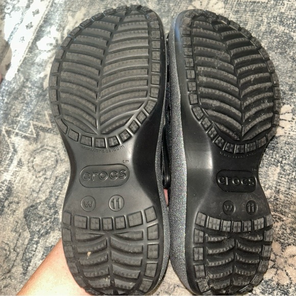 CROCS Silver platform Glitter Clogs NWOB - Picture 7 of 8